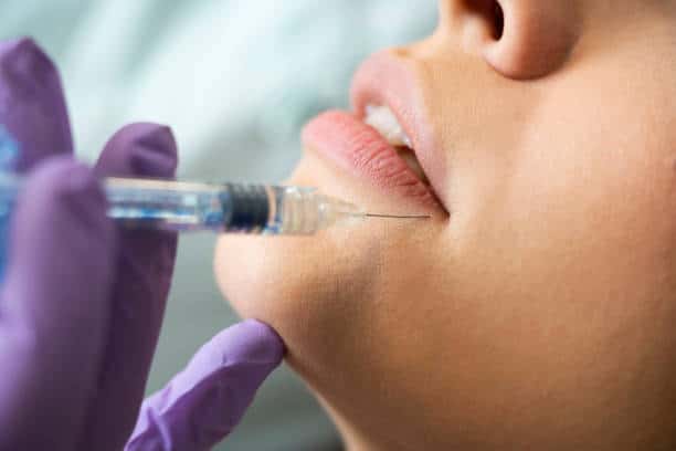 ฉีดปากที่ไหนดี ปากกระจับ ทรงสวยเซ็กซี่