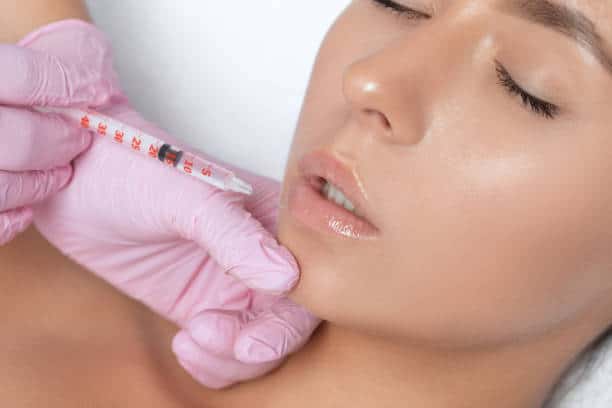 ฉีดปากอวบอิ่ม สายฝอ วันดีคลินิก