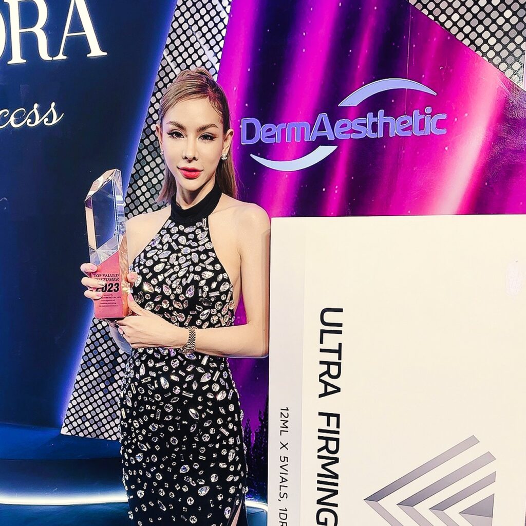 𝐓𝐨𝐩 𝐂𝐮𝐬𝐭𝐨𝐦𝐞𝐫𝐬 𝐕𝐚𝐥𝐮𝐞𝐝 𝐚𝐰𝐚𝐧𝐝𝐬 𝟐𝟎𝟐𝟑