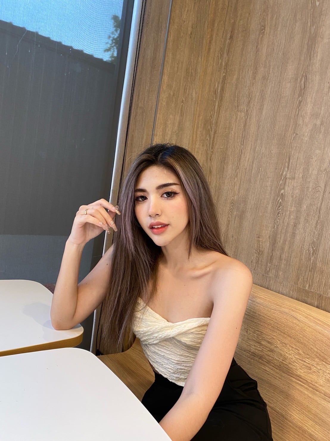 𝐑𝐞𝐣𝐮𝐫𝐚𝐧 เติมความโกลว์ให้ผิวดูฉ่ำวาว